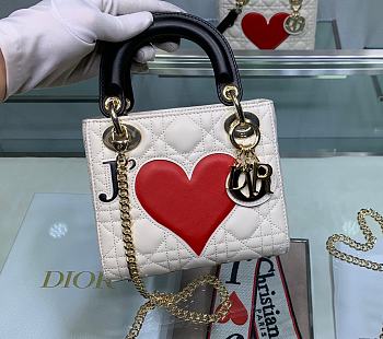 DIOR Lady White Love Model M0505 Size 17 x 15 x 7 cm