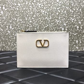 VALENTINO VLogo Clutch White 062 Size 19 x 13 x 13 cm