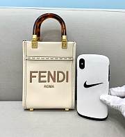 Fendi Explosive Small Bag White 8376A Size 13 × 6 × 18 cm - 1