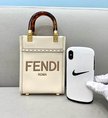 Fendi Explosive Small Bag White 8376A Size 13 × 6 × 18 cm