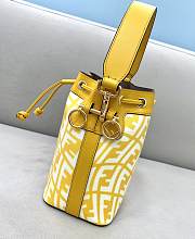 Fendi Fisheye Yellow 8380 Size 12 x 10 x 18 cm - 3