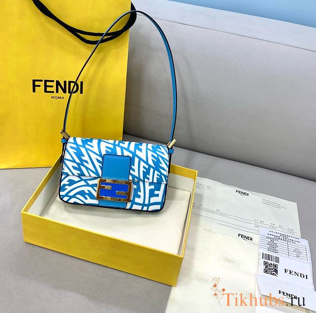 Fendi Baguette Blue 8378s Size 19 x 5 x 10 cm - 1