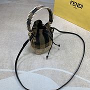 Fendi Mon Tresor 2028 Size 18.5 x 12 x 10 cm - 3