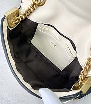 Fendi Baguette Chain Bag White 70220s Size 19 × 5 × 10 cm - 6