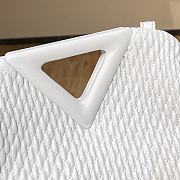 BV Triangle Bubble Bag White 44054 Size 24 × 16 × 8 cm - 2