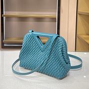 BV Triangle Bubble Bag Mallard 44054 Size 24 × 16 × 8 cm - 5