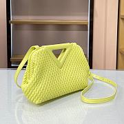 BV Triangle Bubble Bag Kiwi 44054 Size 24 × 16 × 8 cm - 5