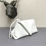 Bottega Veneta Sheepskin Triangle Handbag White 44050 Size 32 x 18 cm - 3