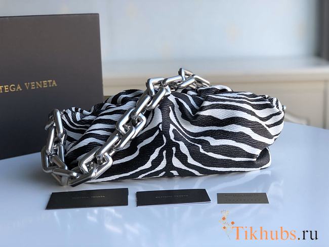 Bottega Veneta 20 Zebra Color 6708 Size 31 x 12 x 16 cm - 1