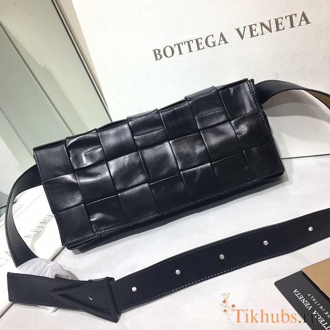 Bottega Veneta Rubik's Cube Woven Bag Black 96005 Size 24 x 14 x 4 cm - 1