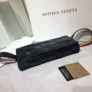 Bottega Veneta Rubik's Cube Woven Bag Black 96005 Size 24 x 14 x 4 cm - 6