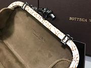 Bottega Veneta Chain Crocodile White 7650 Size 20 x 12 x 5 cm - 5