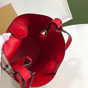 BURBERRY Bucket Bag Red Border 18.5 x 15 x 23.5 cm - 6