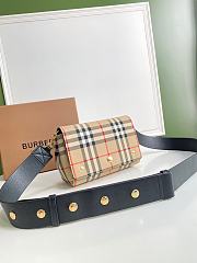 BURBERRY Cross-Body Bag Size 18 x 8 x 12 cm - 4