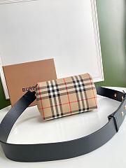 BURBERRY Cross-Body Bag Size 18 x 8 x 12 cm - 6