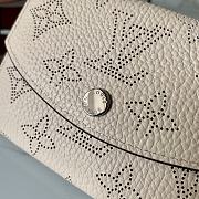 LV Louis Vuitton Anae Coin Purse Gradient Beige M64050 Size 12 x 8 x 1 cm - 6