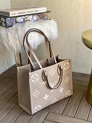 LV ONTHEGO Medium Hand Bag Elephant Grey M45494 Size 34 x 26 x 13 cm - 3