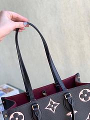 LV ONTHEGO Medium Hand Bag Black M45494 Size 34 x 26 x 13 cm - 5