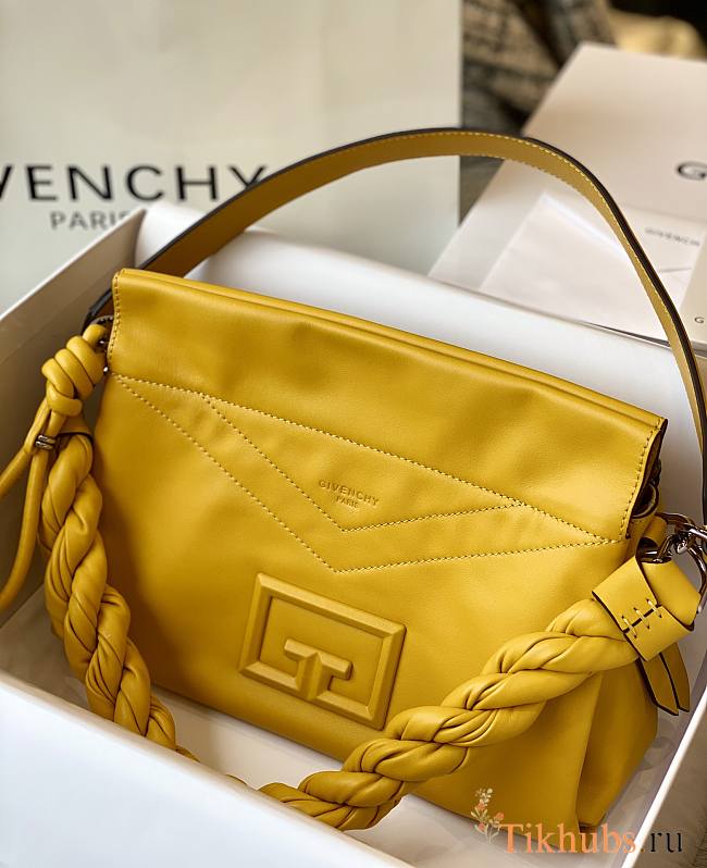 Givenchy G-Home Soft Big Bag Yellow 0210 Size 27 x 15 x 20 cm - 1