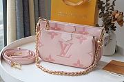 LV Multi Pochette Accessories Hand M80448 Size 24 x 13.5 x 4 cm - 1