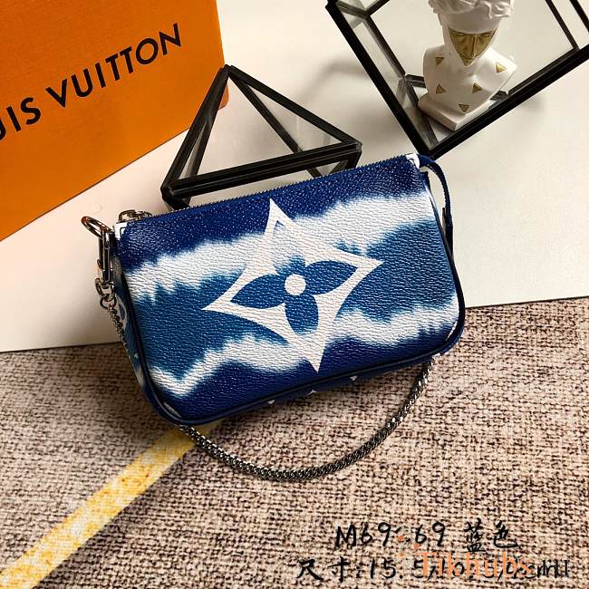 LV Escale Pochette Accessoires Mini Clutch Blue M69269 Size 15.5 x 10.5 x 4 cm - 1