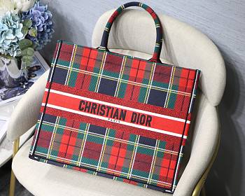 Dior Book Tote Color Series British Style List Size 41.5 x 32 x 5 cm