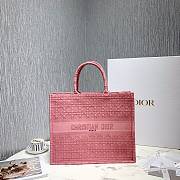 Dior Colorful Jacquard Canvas Handbags Pink M1286 Size 41.5 x 32 x 5 - 1