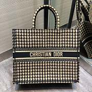 Dior Tote Book Houndstooth Grid Size 42 cm - 1