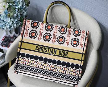 Dior Book Tote Color Series 01 Size 41.5 x 32 x 5 cm.