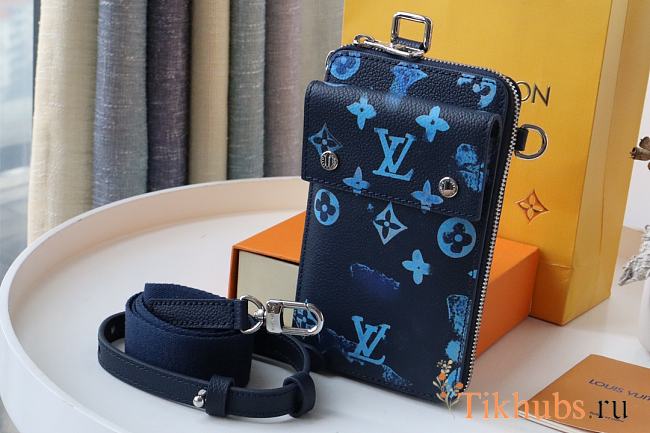 LV Phone Pouch in Blue M80466 Size 11 x 18 x 2.5 cm - 1