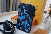 LV Phone Pouch in Blue M80466 Size 11 x 18 x 2.5 cm - 4