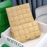 Bottega Veneta Chain Cassette Size 26 - 2