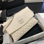 Chanel Handbags Lambskin Flap Bag Cream 8095 Size 32 x 7.5X x 19 cm - 5