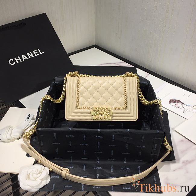 Chanel LeBoy Bag Smooth Leather Cream 67085 Size 20 cm - 1