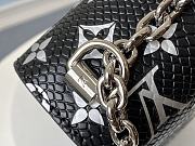 Louis Vuitton Twist Handbag Snake Print M50282 Size 23 x 17 x 9.5 cm  - 2