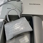 Hourglass Top Handle Bag Shiny Crocodile Embossed Cafslin Dark Gray Size 23 x 10 x 14 cm - 3