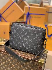 Louis Vuitton Steamer Messenger LV M45585 Size 23.5 x 17 x 6 cm - 4