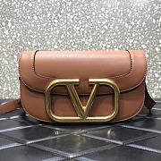 Valentino V Logo Retro Saddle Bag Brown 2009 Size 26.5 x 9 x 16 cm - 1