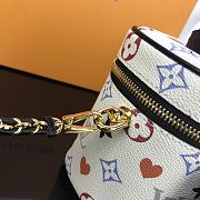 Louis Vuitton LV Vanity PM Monogram White Poker M45165 Size 19 x 13 x 11 cm - 4