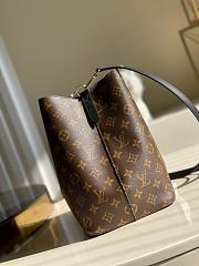 LV Original Néonoé Bucket Bag Black M44020 Size 26 x 26 x 17.5 cm - 3