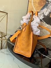 Louis Vuitton On My Side PM LV Yellow M57730 Size 25 x 20 x 12 cm - 3