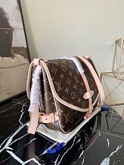 Louis Vuitton Monogram Canvas Saumur MM M40710 Size 28 x 11 x 20 cm - 6