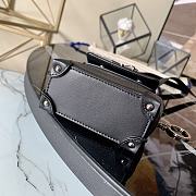 Louis Vuitton Mini Steamer Pouch M00340  - 4