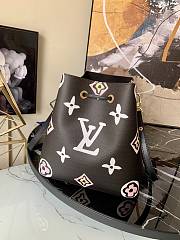 LV NéoNoé MM Autres Toiles Monogram Black M45821 Size 26 x 26 x 17.5 cm - 4