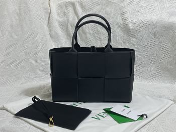 Bottega Veneta Mini Tote Black 652876 Size 30 x 20 x 11.5 cm