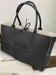 Bottega Veneta Arco Tote Black 609175 Size 38 x 14 x 24.5 cm - 1