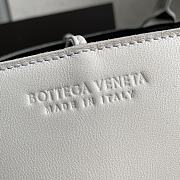 Bottega Veneta Oversized Rectangular Tote Bag G500 Size 41 x 25 x 14 cm - 4