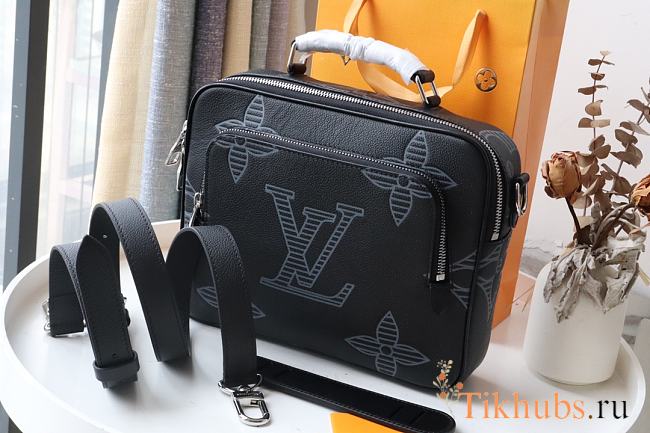 Louis Vuitton Flight Case LV Postman M57287 Size 26 x 20 x 6 cm - 1