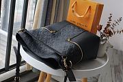 Louis Vuitton Melie Monogram M44014 Size 31 x 12 x 33 cm - 3