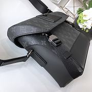LV Messenger PM Voyager M40511 Size 32 x 23 x 9 cm - 3